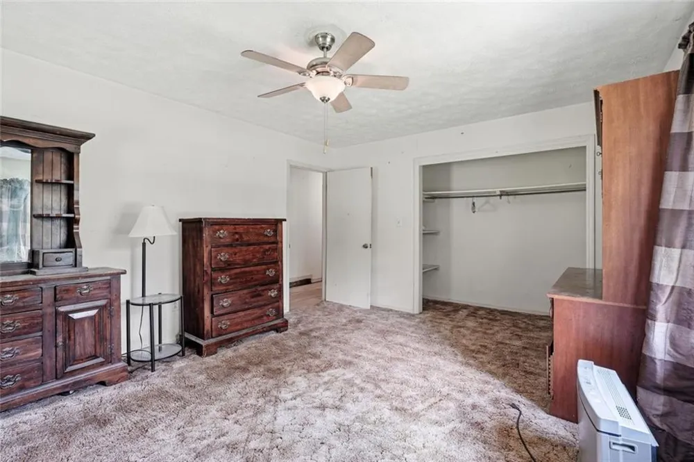 264 School St Street Gillsville, GA 30543