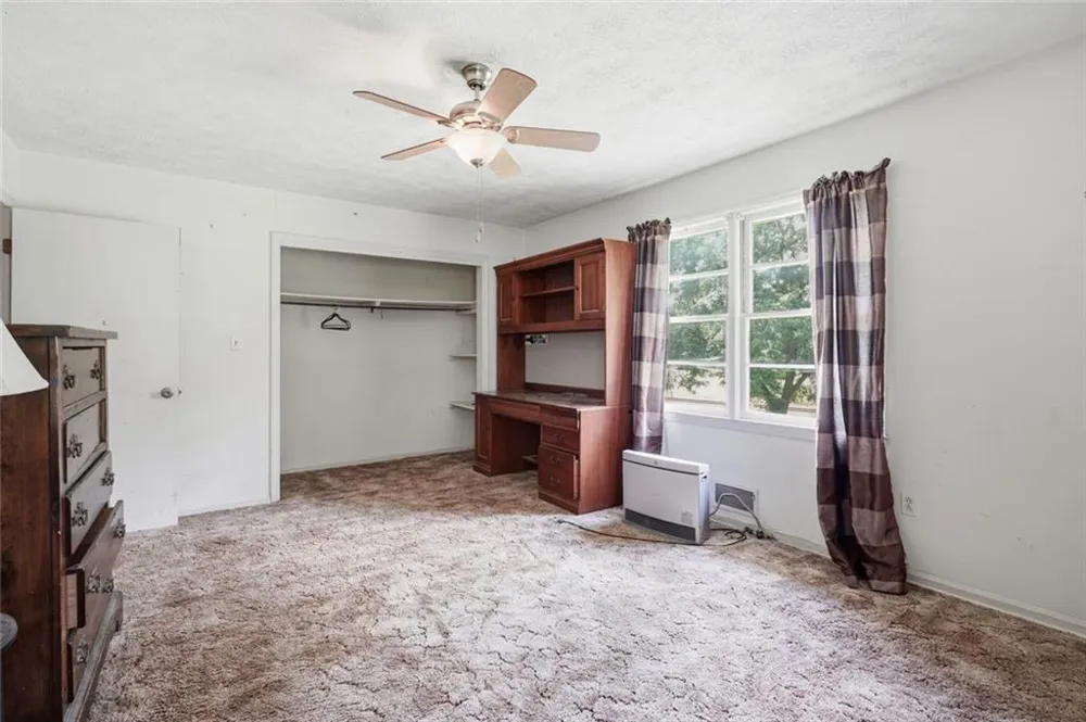 264 School St Street Gillsville, GA 30543