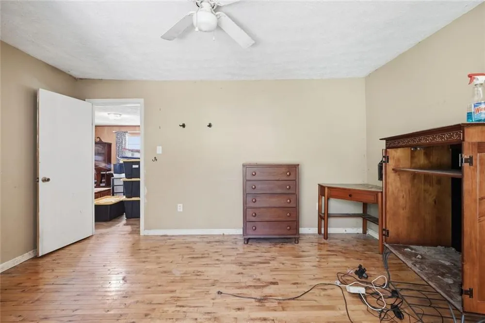 264 School St Street Gillsville, GA 30543