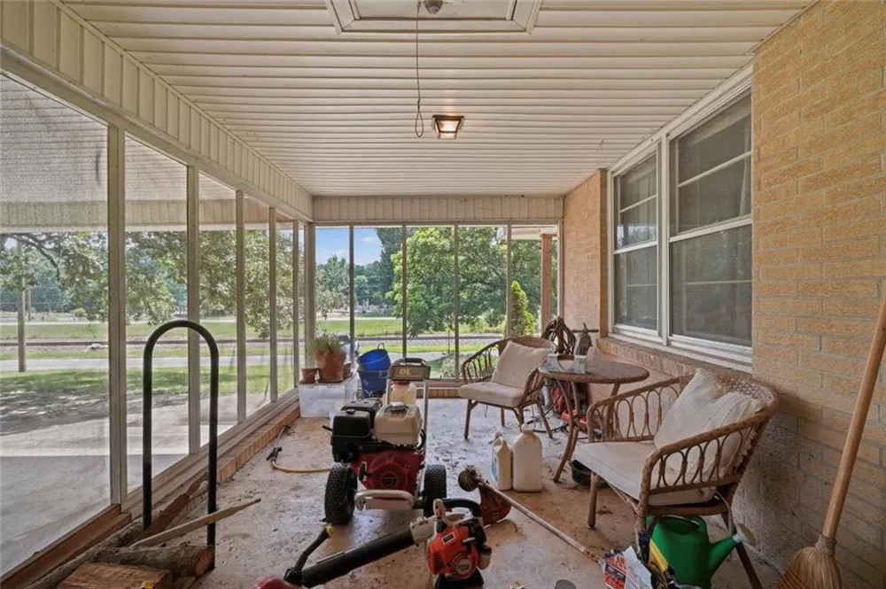264 School St Street Gillsville, GA 30543