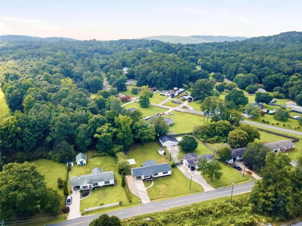 672 Reeceburg Road Silver Creek, GA 30173