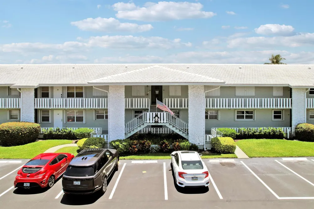 5540 Ocean Boulevard #206 Ocean Ridge, FL 33435