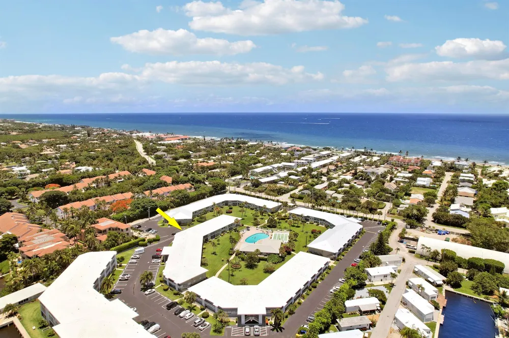5540 Ocean Boulevard #206 Ocean Ridge, FL 33435
