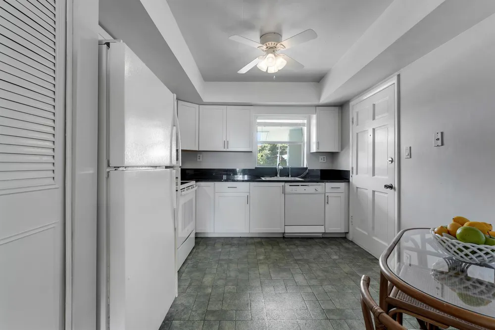 5540 Ocean Boulevard #206 Ocean Ridge, FL 33435