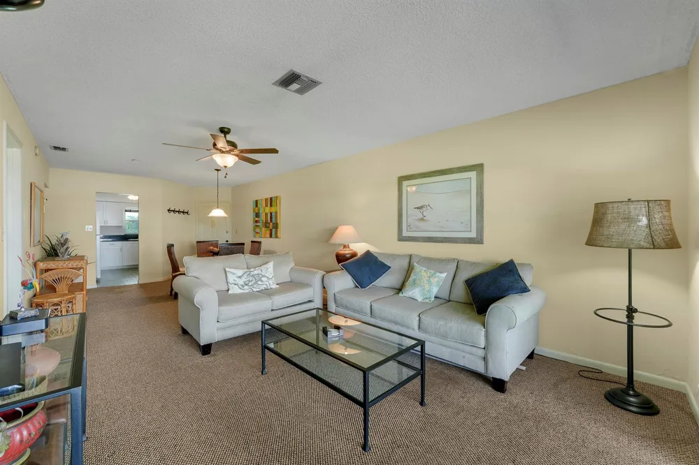 5540 Ocean Boulevard #206 Ocean Ridge, FL 33435