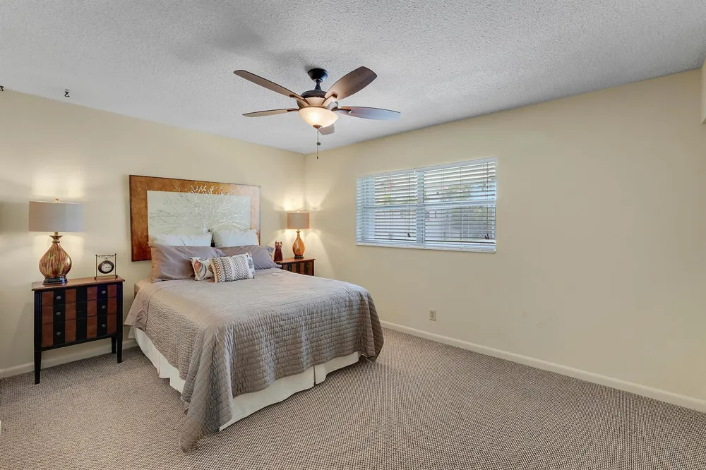 5540 Ocean Boulevard #206 Ocean Ridge, FL 33435