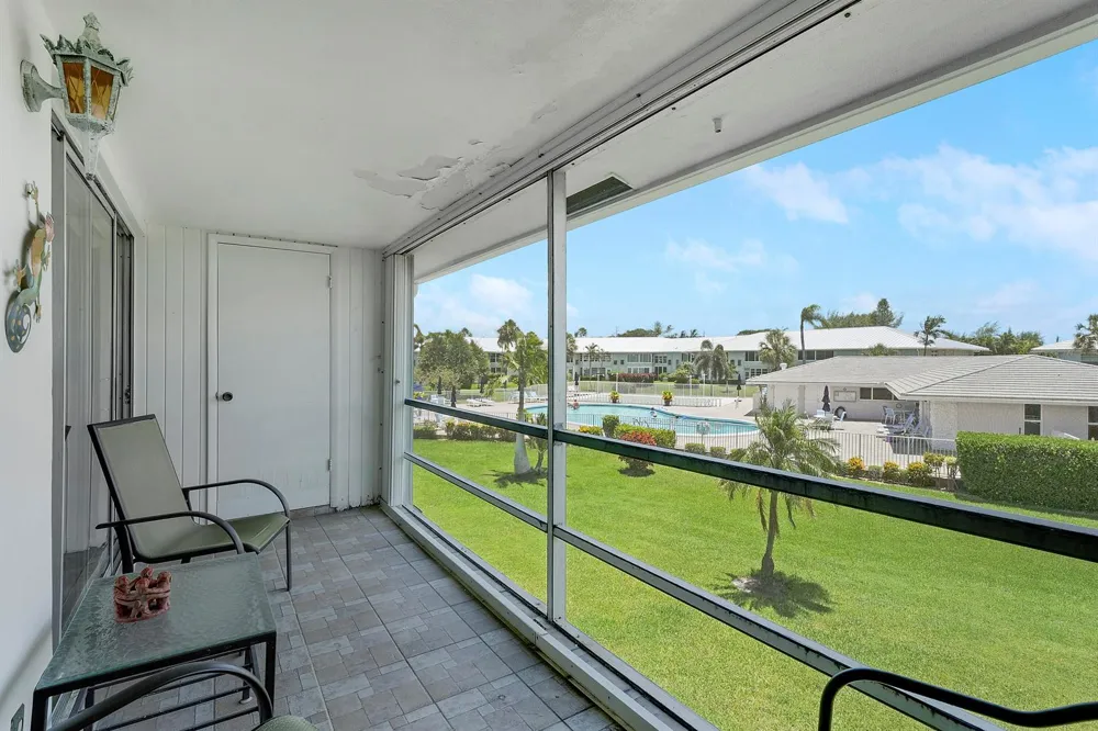 5540 Ocean Boulevard #206 Ocean Ridge, FL 33435