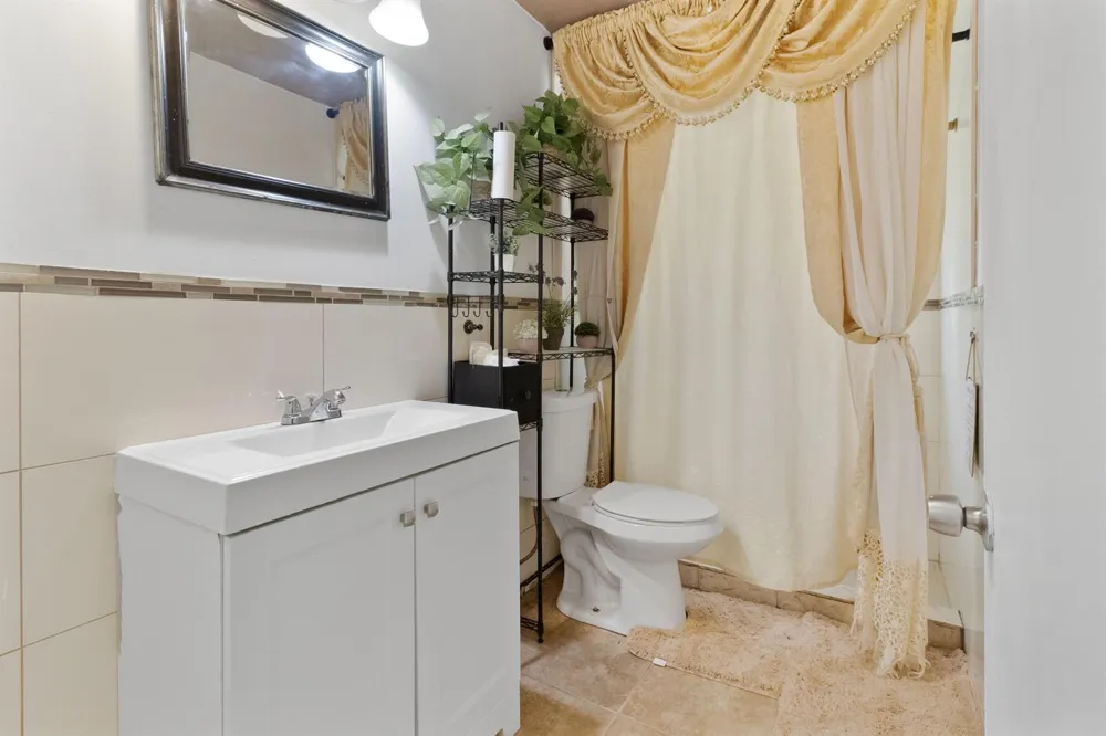 3431 NW 4th Street Lauderhill, FL 33311