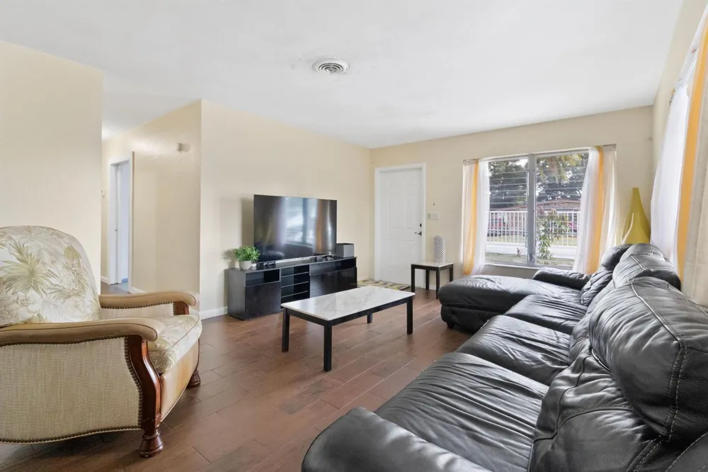 3431 NW 4th Street Lauderhill, FL 33311