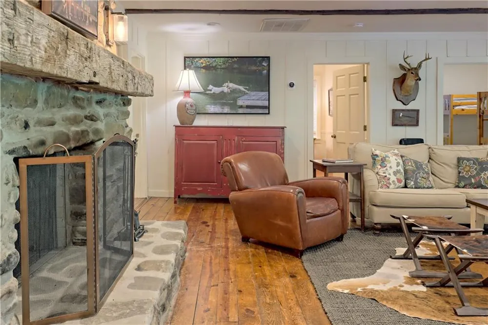 422 Timpson Cove Road Clayton, GA 30525