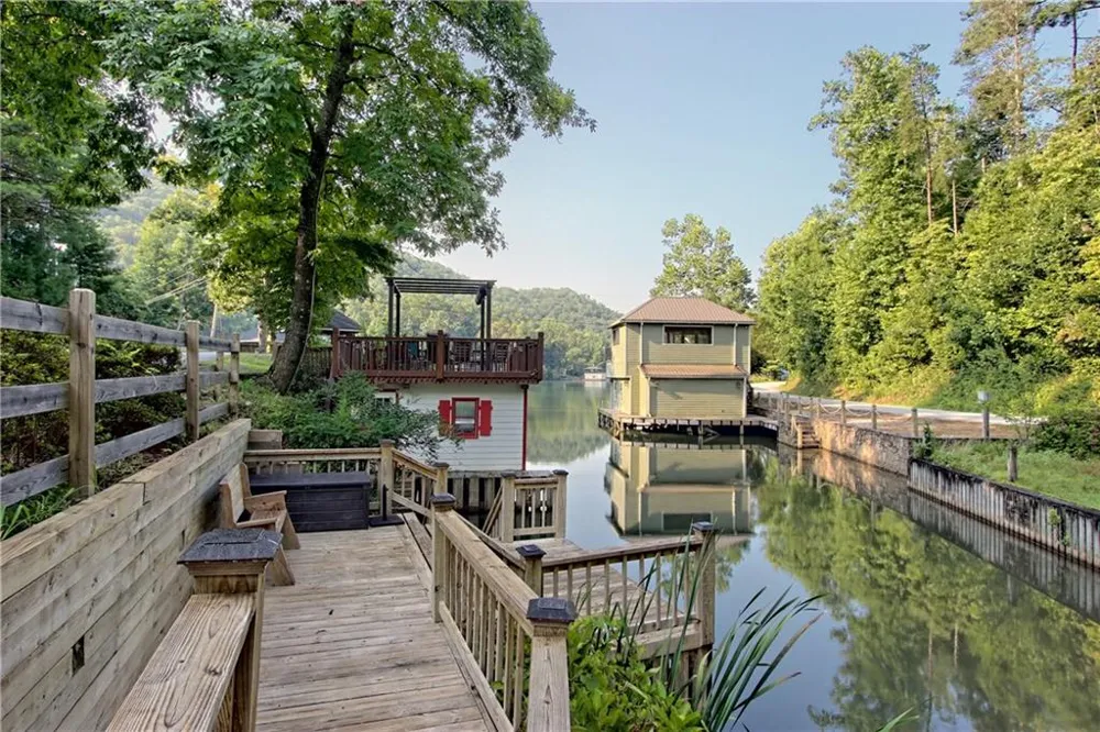 422 Timpson Cove Road Clayton, GA 30525
