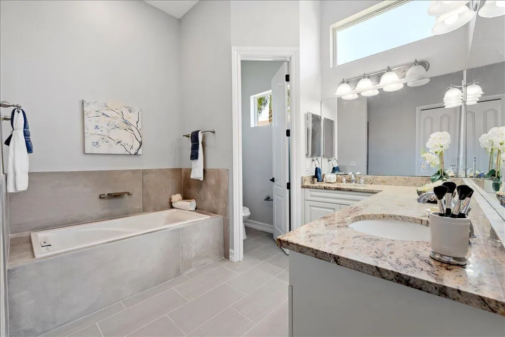 1254 River Reach Drive Vero Beach, FL 32967
