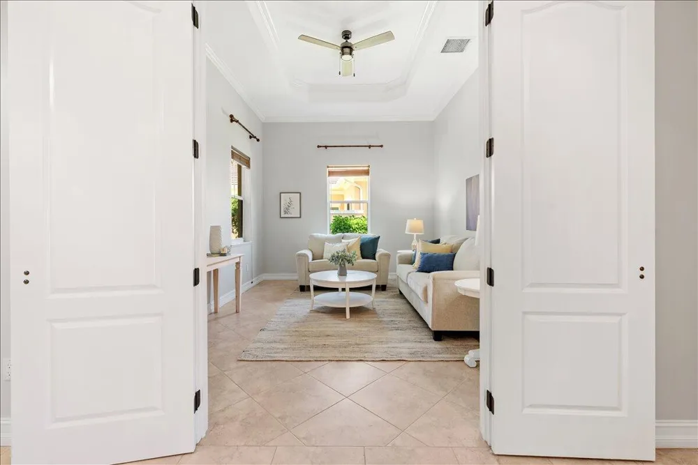 1254 River Reach Drive Vero Beach, FL 32967
