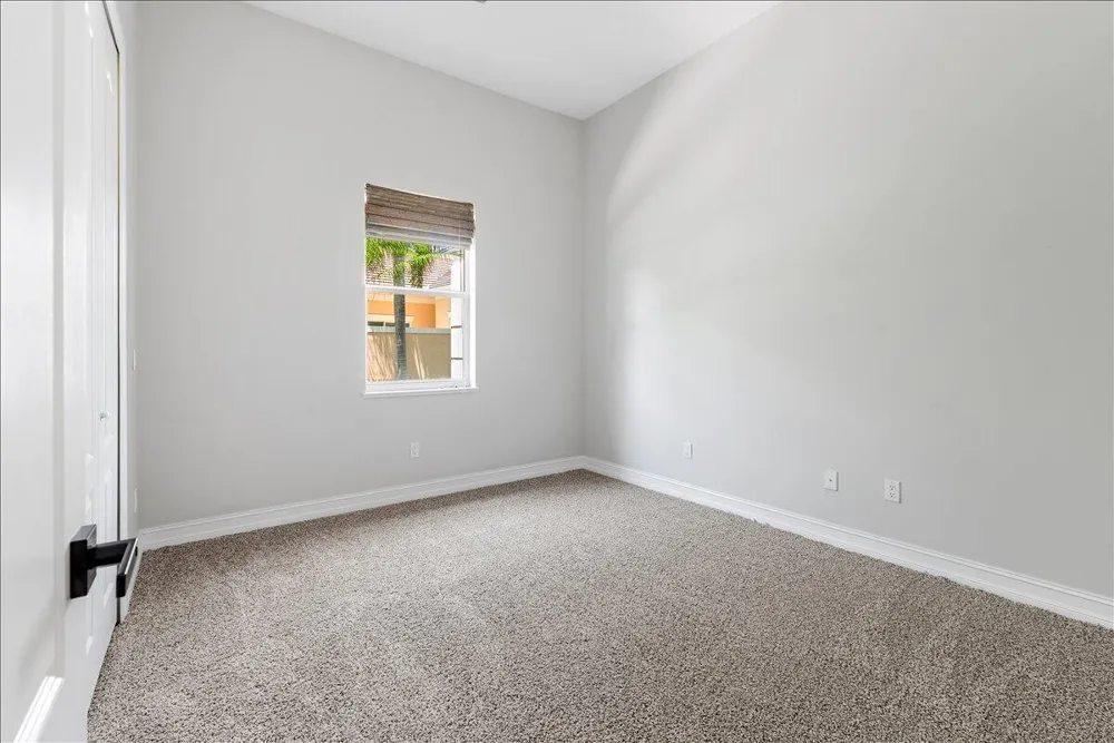 1254 River Reach Drive Vero Beach, FL 32967