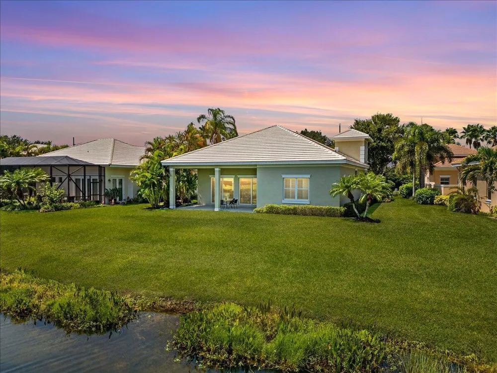 1254 River Reach Drive Vero Beach, FL 32967
