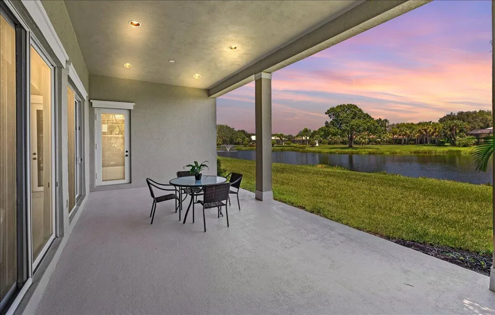 1254 River Reach Drive Vero Beach, FL 32967