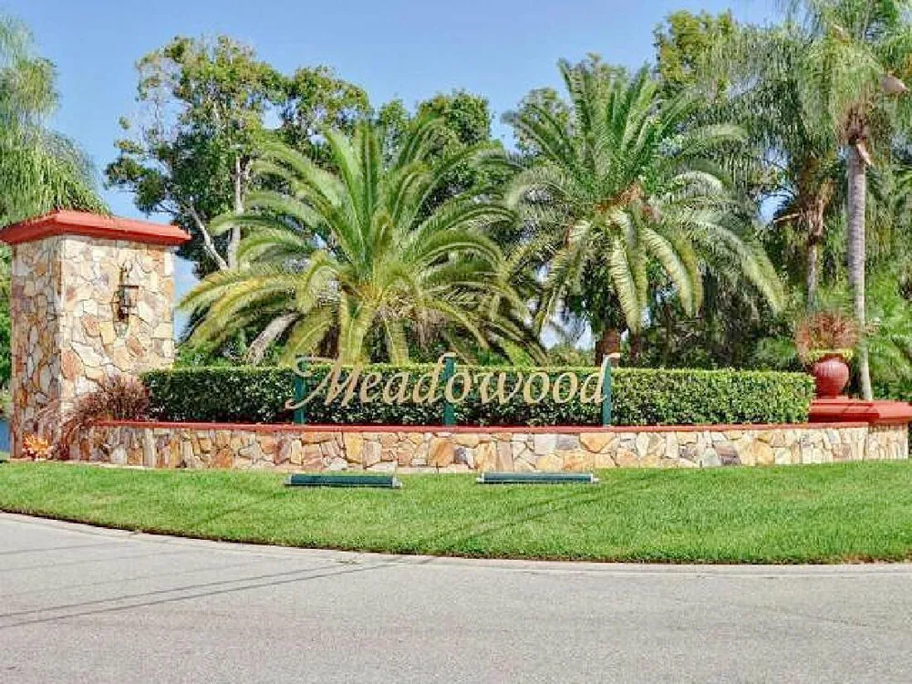 9460 Meadowood Drive #104 Fort Pierce, FL 34951