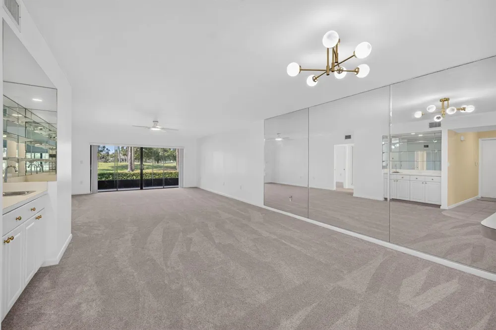 9460 Meadowood Drive #104 Fort Pierce, FL 34951
