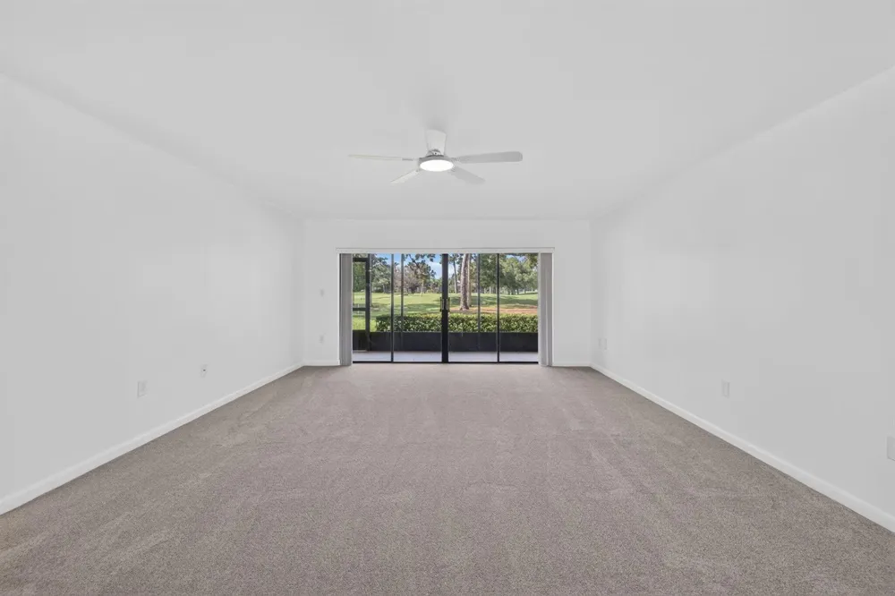 9460 Meadowood Drive #104 Fort Pierce, FL 34951