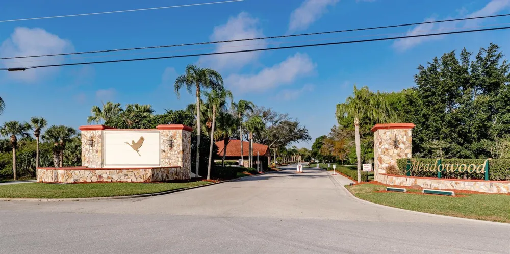 9460 Meadowood Drive #104 Fort Pierce, FL 34951