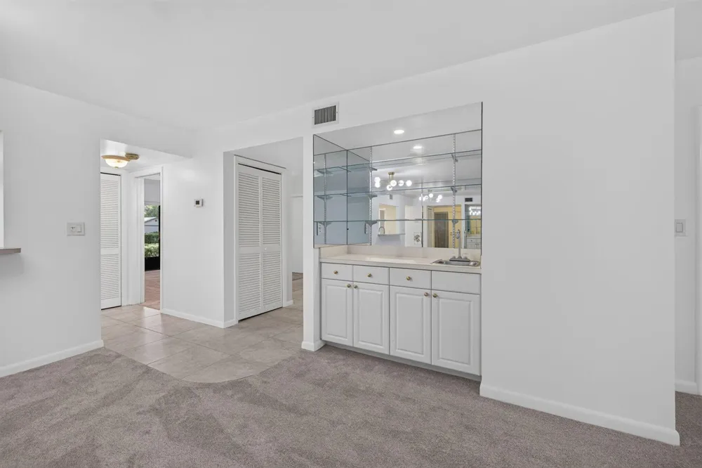 9460 Meadowood Drive #104 Fort Pierce, FL 34951