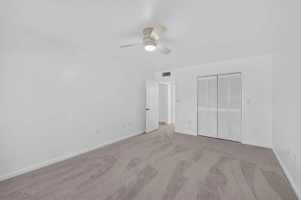 9460 Meadowood Drive #104 Fort Pierce, FL 34951