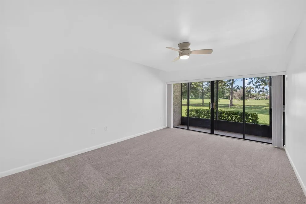 9460 Meadowood Drive #104 Fort Pierce, FL 34951