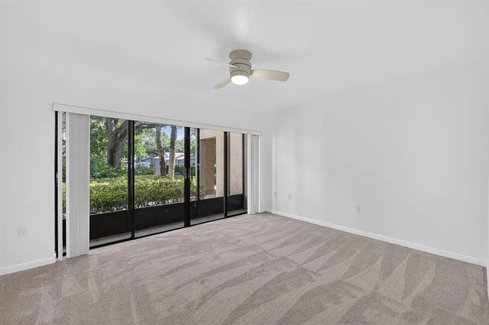 9460 Meadowood Drive #104 Fort Pierce, FL 34951