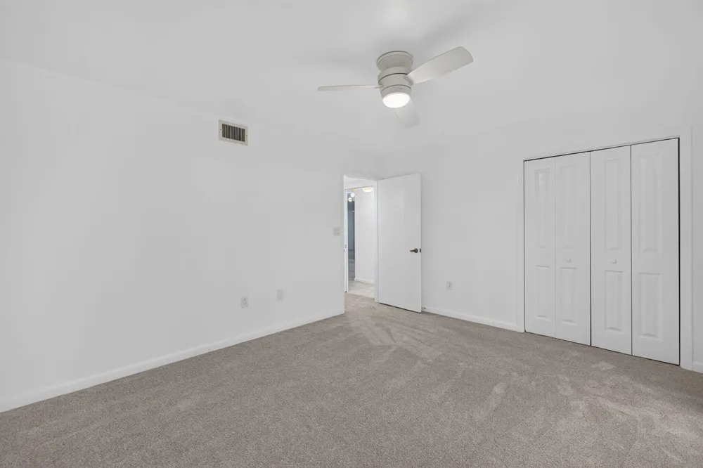 9460 Meadowood Drive #104 Fort Pierce, FL 34951