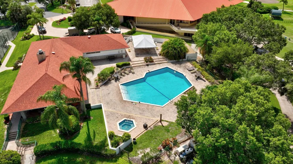 9460 Meadowood Drive #104 Fort Pierce, FL 34951