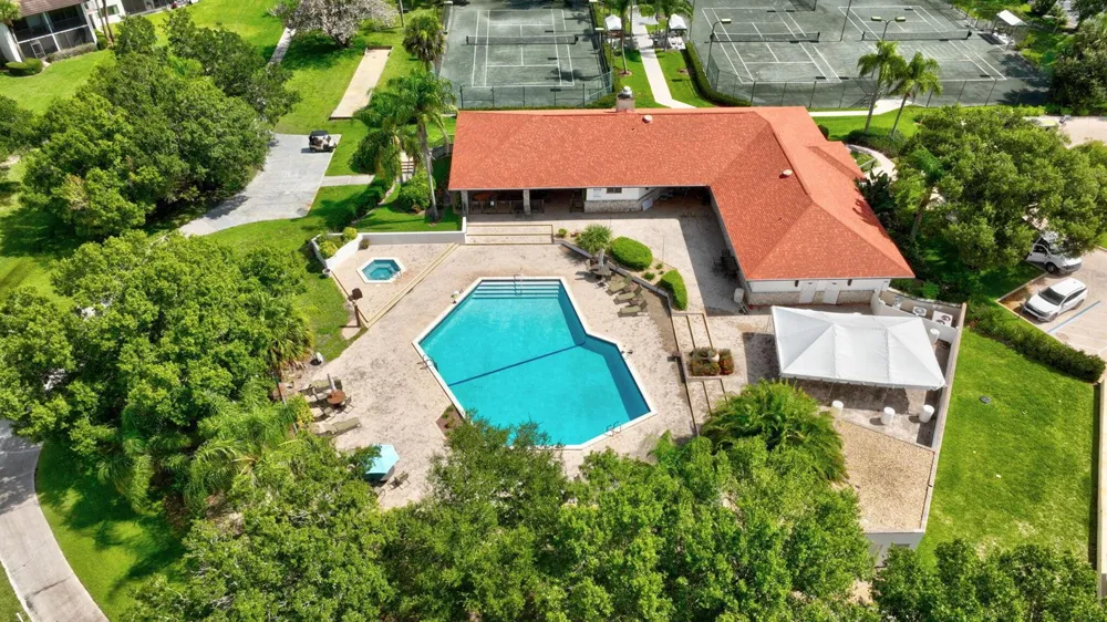 9460 Meadowood Drive #104 Fort Pierce, FL 34951