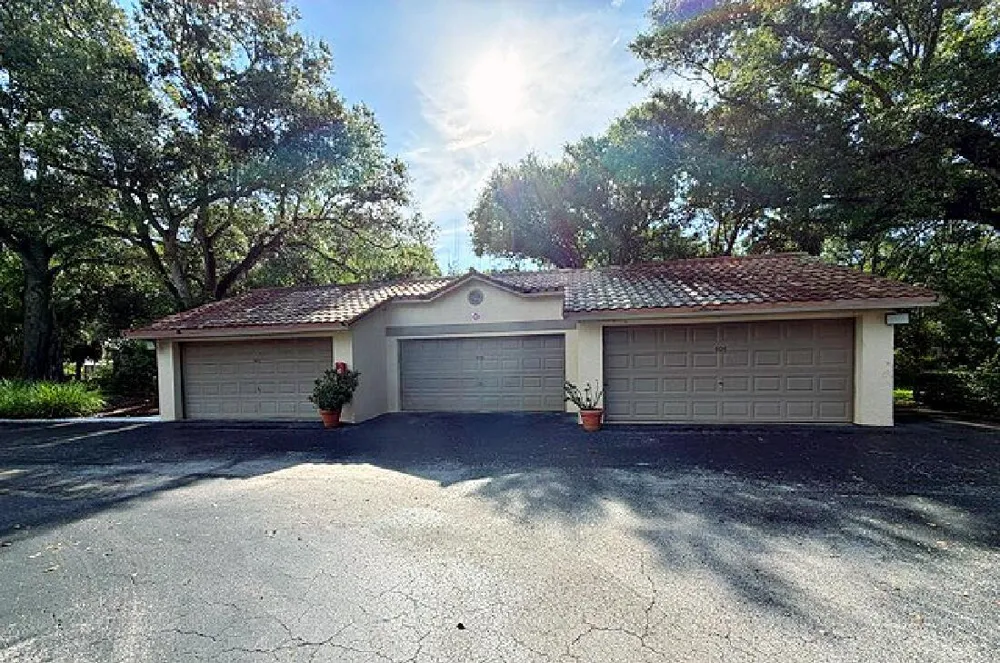9460 Meadowood Drive #104 Fort Pierce, FL 34951