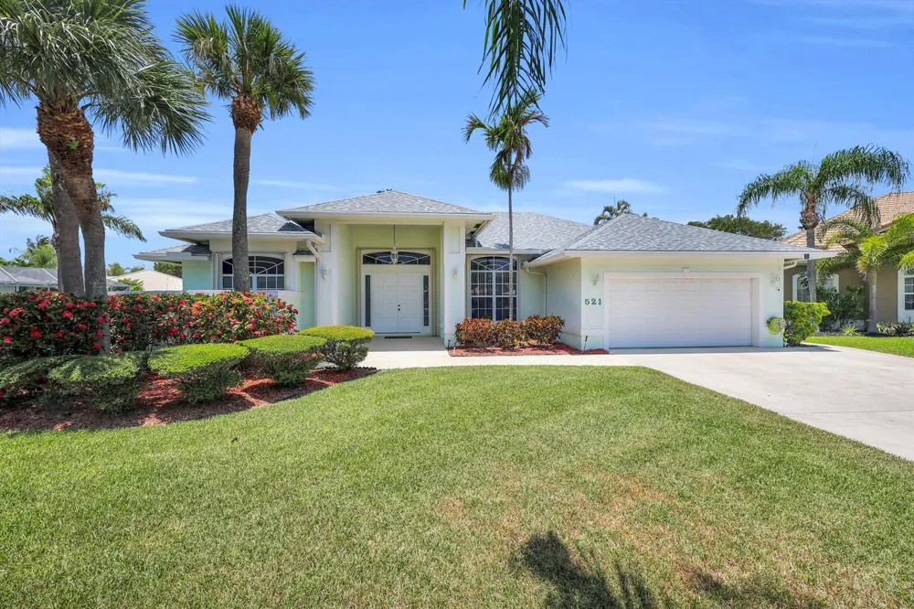 521 Cypress Circle Tequesta, FL 33469