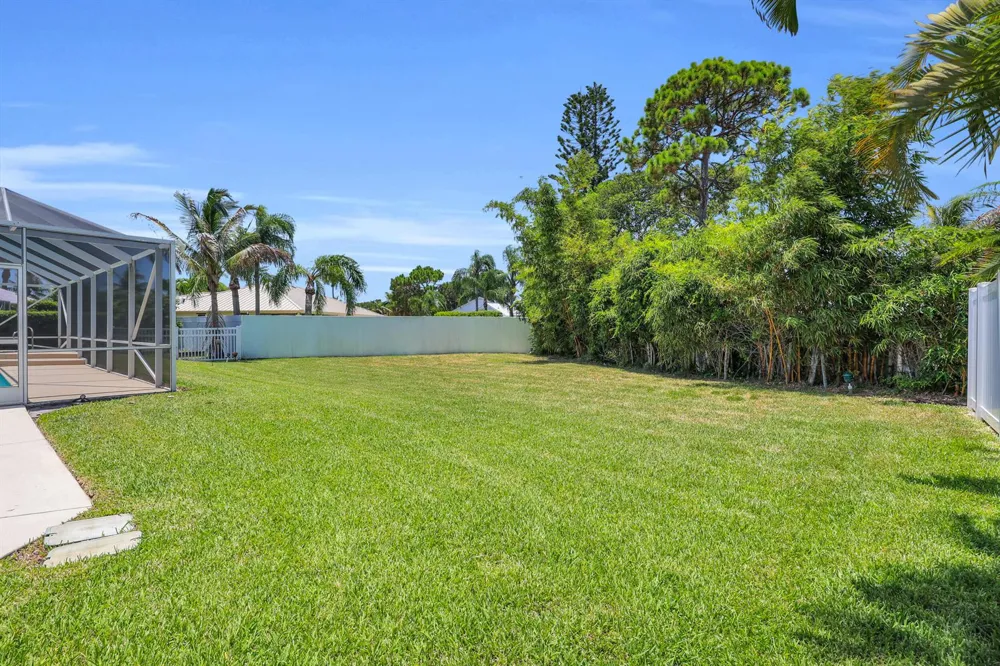 521 Cypress Circle Tequesta, FL 33469