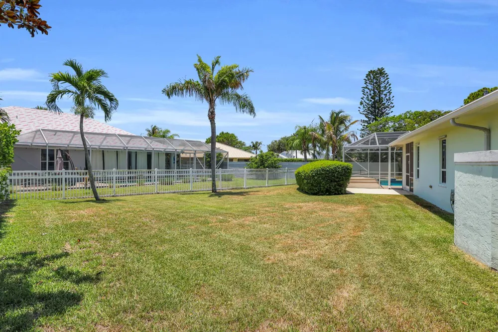521 Cypress Circle Tequesta, FL 33469