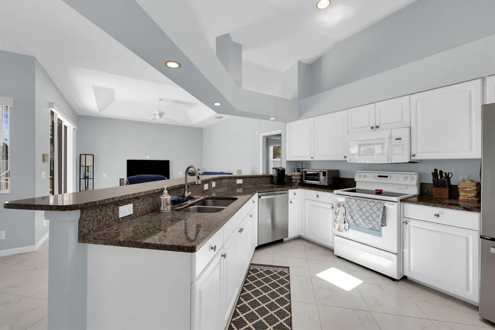 521 Cypress Circle Tequesta, FL 33469