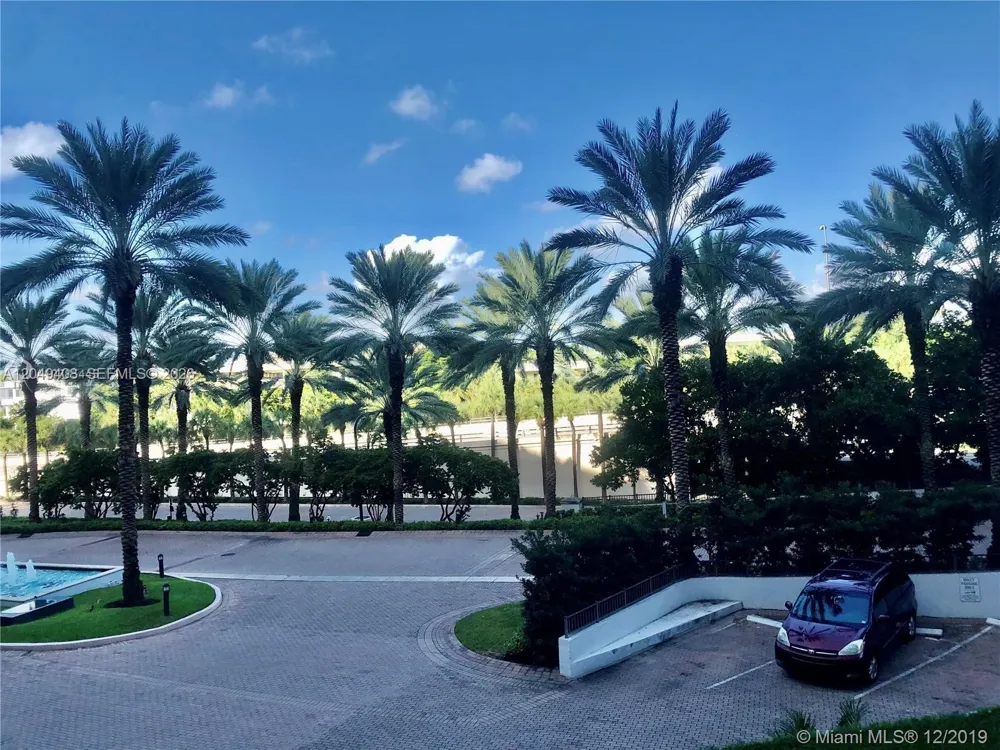 10275 Collins Ave #230 Bal Harbour, FL 33154