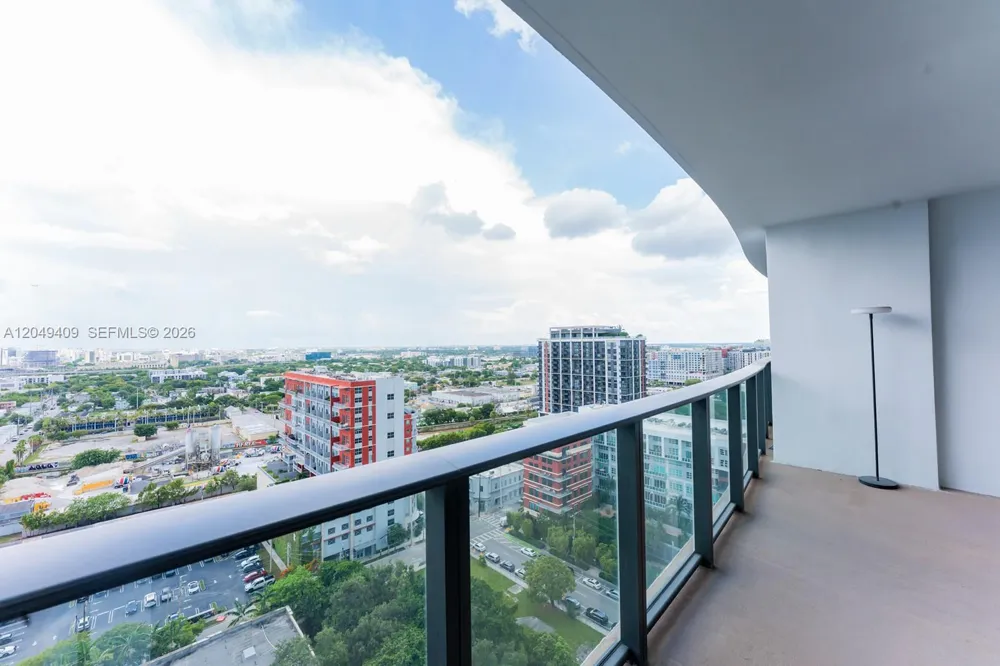 1600 NE 1st Ave #1814 Miami, FL 33132