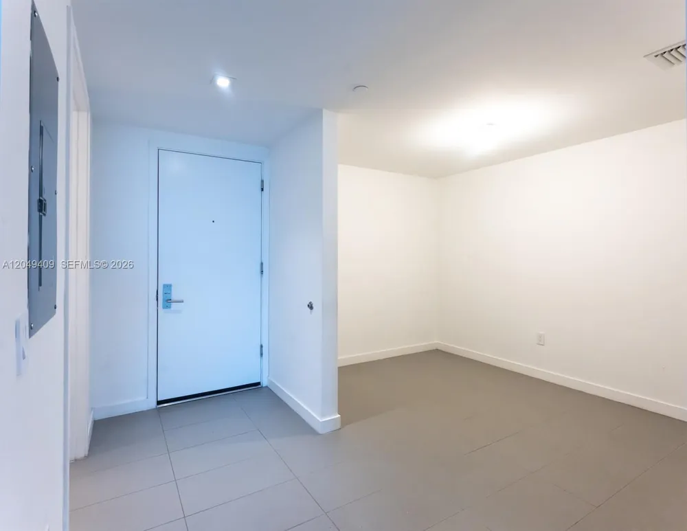 1600 NE 1st Ave #1814 Miami, FL 33132