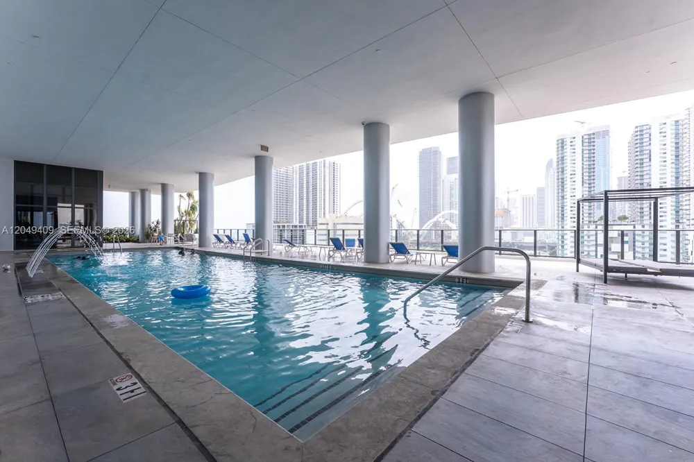 1600 NE 1st Ave #1814 Miami, FL 33132