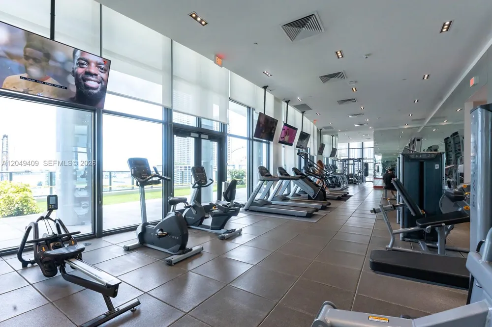 1600 NE 1st Ave #1814 Miami, FL 33132