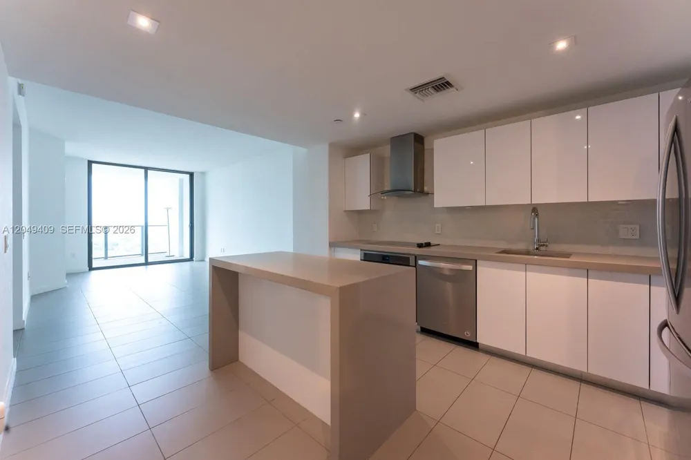 1600 NE 1st Ave #1814 Miami, FL 33132