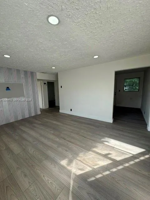 26 Virginia Rd West Park, FL 33023