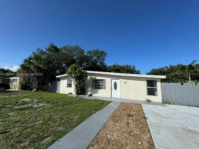 26 Virginia Rd West Park, FL 33023