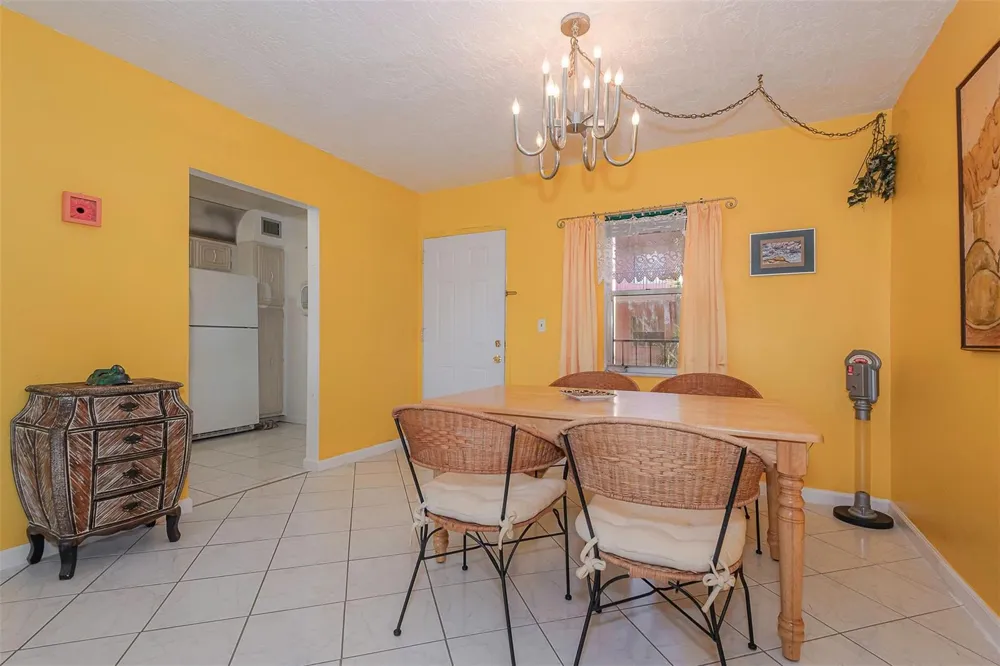 2861 Somerset Drive #317 Lauderdale Lakes, FL 33311