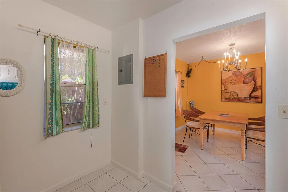 2861 Somerset Drive #317 Lauderdale Lakes, FL 33311