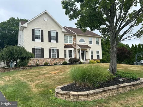 1015 HICKORY RIDGE DRIVE