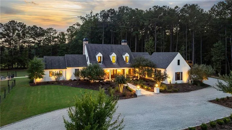 7255 Old Rico Road Chattahoochee Hills, GA 30268