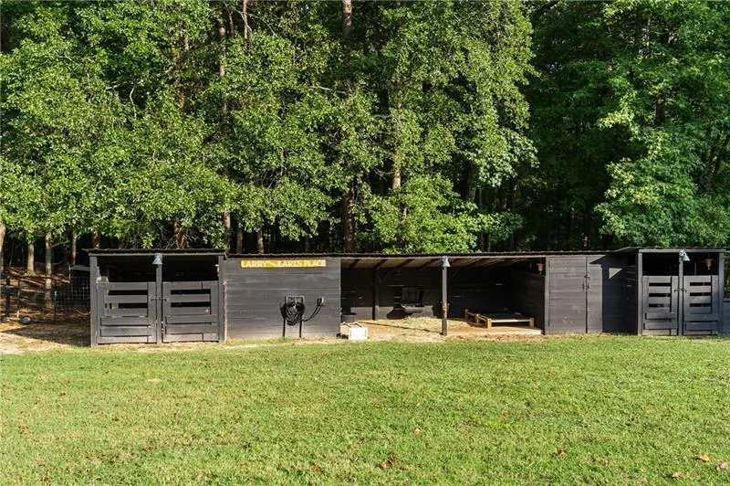 7255 Old Rico Road Chattahoochee Hills, GA 30268