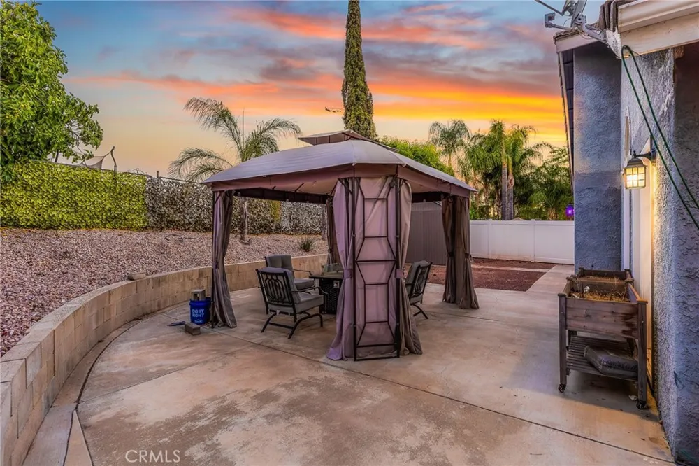 23257 Canyon Lake Drive Canyon Lake, CA 92587